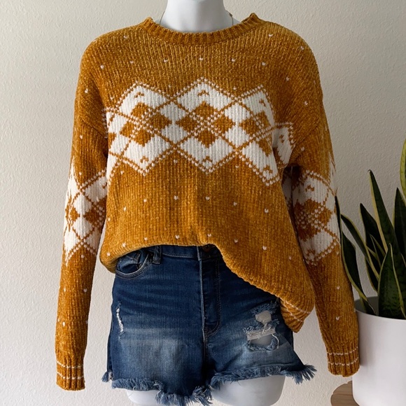 Forever 21 Sweaters - Forever 21 Mustard Sweater Top NWT
